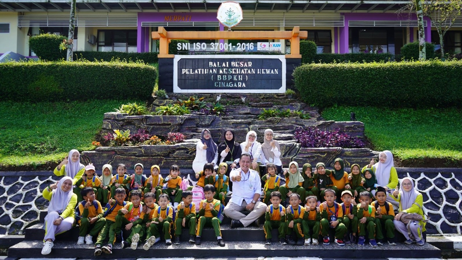 Kenalkan Dunia Ternak Sejak Dini, BBPKH Cinagara Dorong Regenerasi Petani-Peternak Home / News